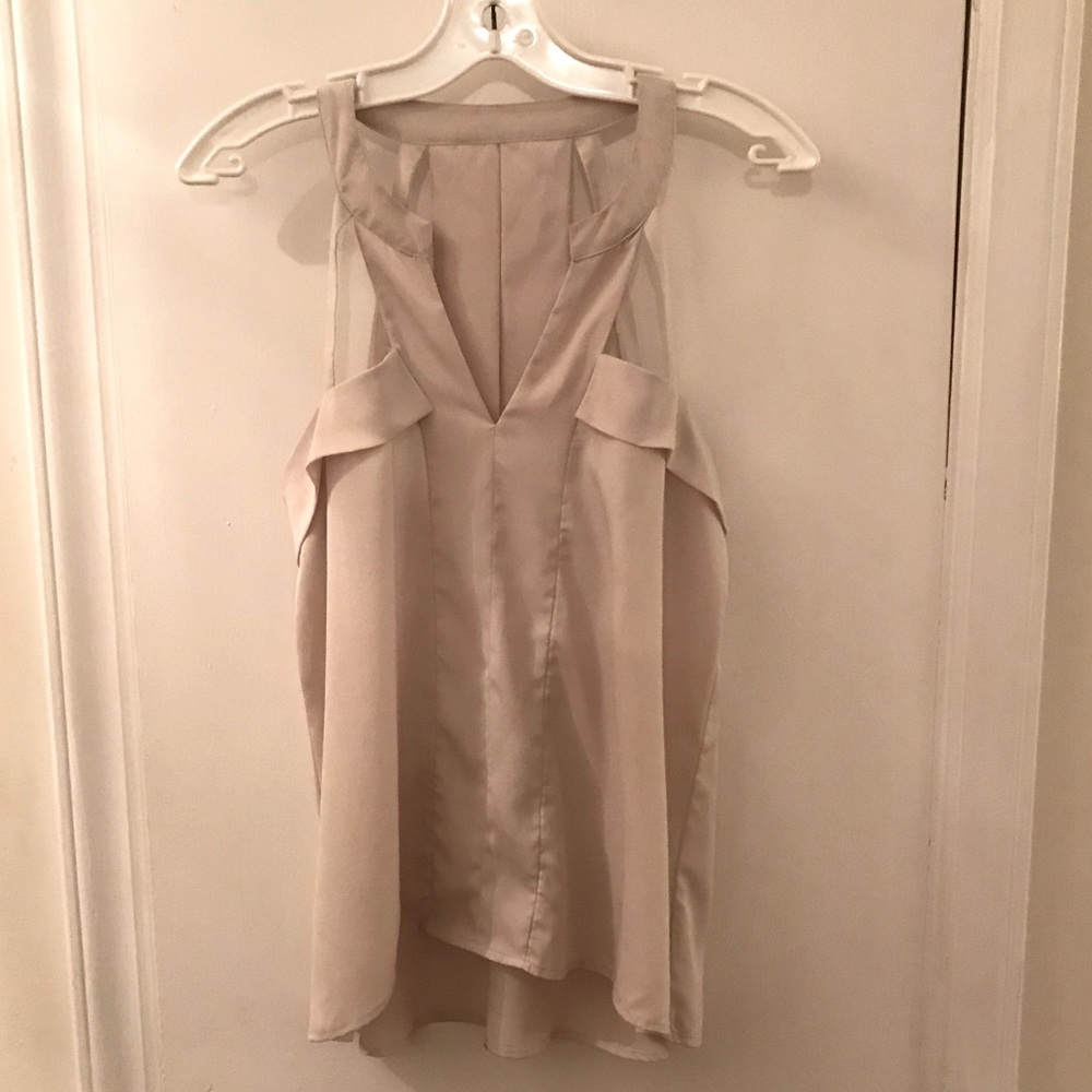 Vestique cream tank top